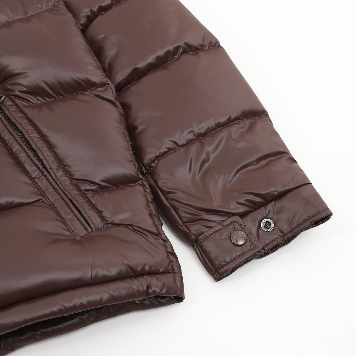 Moncler Maya Hooded Short Down Jacket Luxury Winter Puffer Coat Unisex Dark Brown