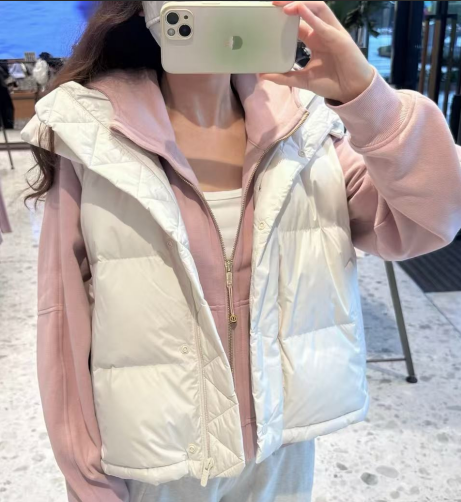 Lululemon Quilted Hood Puffer Vest Snap Button Sleeveless Warm Gilet Unisex White
