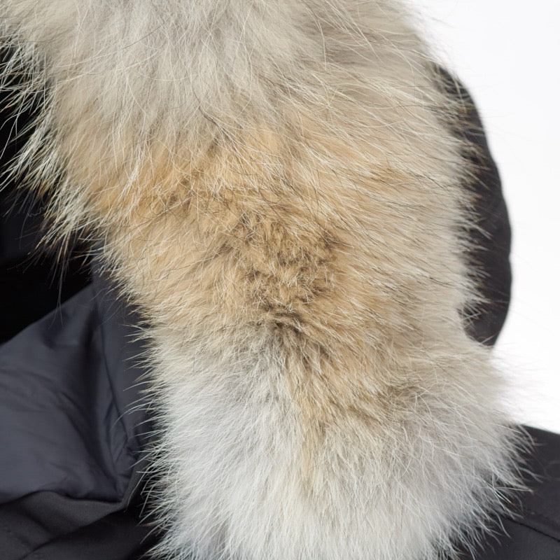 Canada Goose Chateau Parka Black Coyote Fur Hood Mid Length Down Coat Unisex