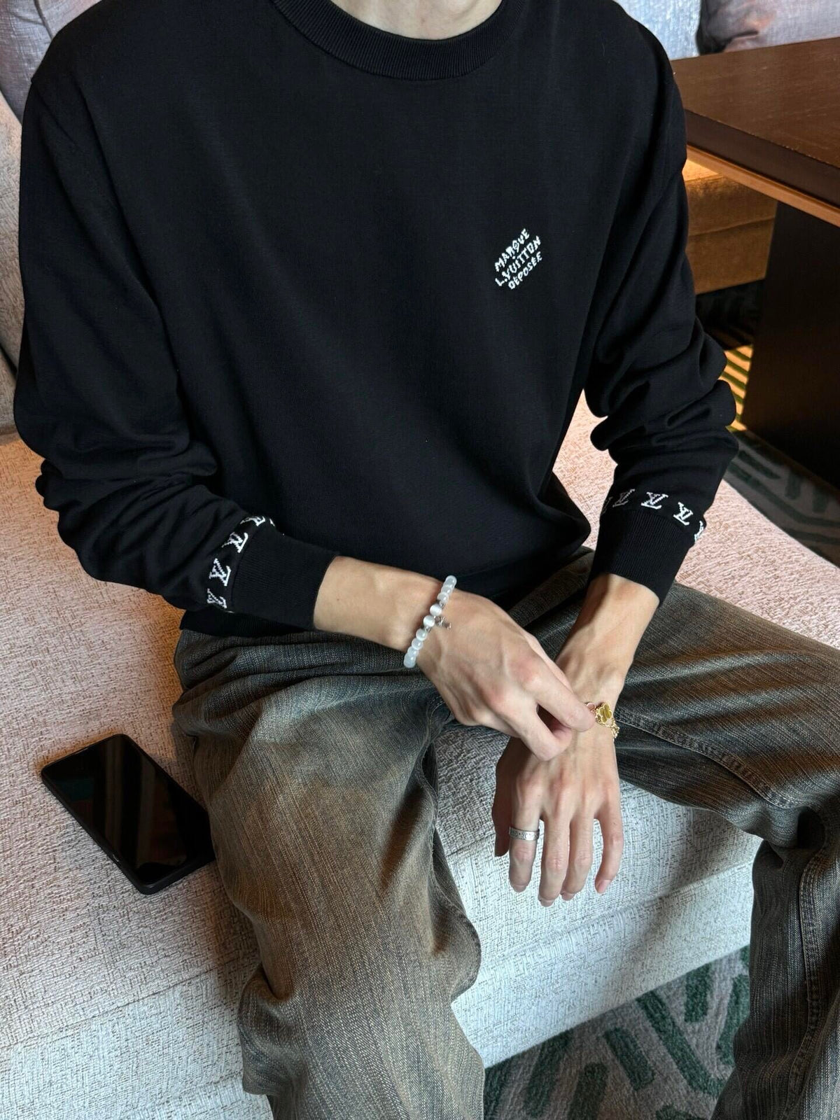 Luxury Handwriting Logo Crew Neck Knit Sweater Rib Cuff Streetwear Pullover Unisex Solid Black
