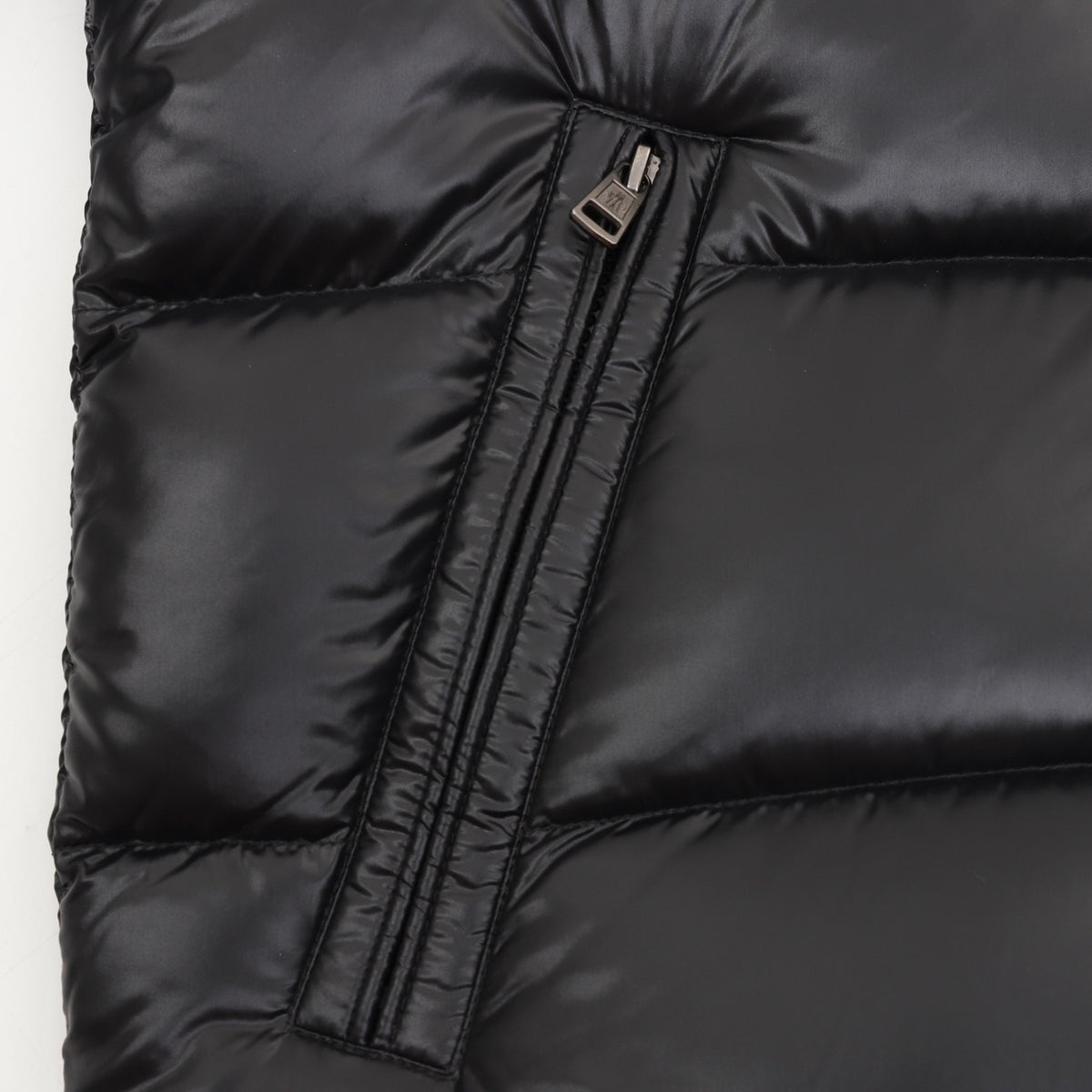 Moncler Maya Hooded Short Down Jacket Luxury Winter Puffer Coat Unisex Black
