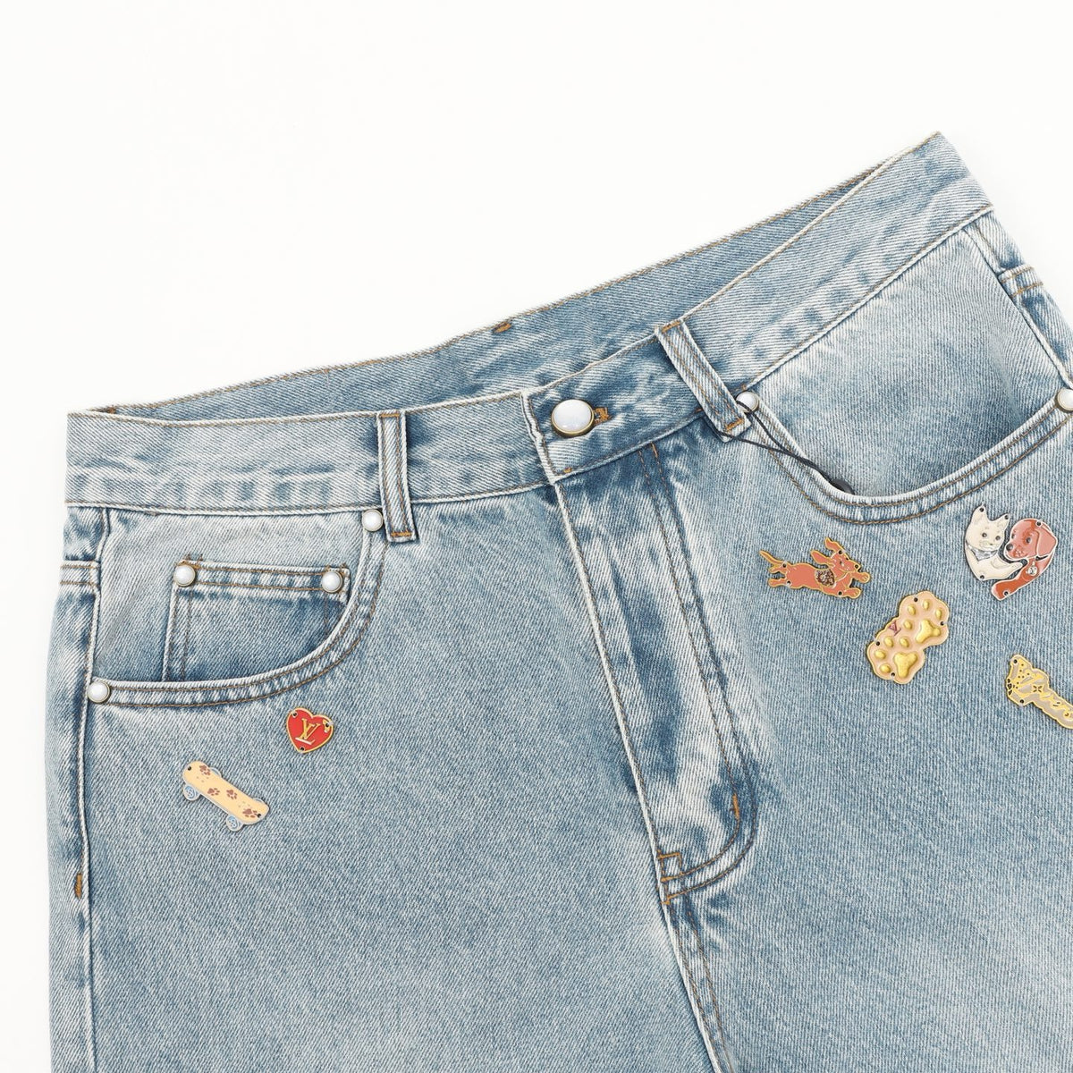 LV Luxury Embroidered Badge Wide Leg Jeans Relaxed Fit Streetwear Denim Trousers Light Wash Blue