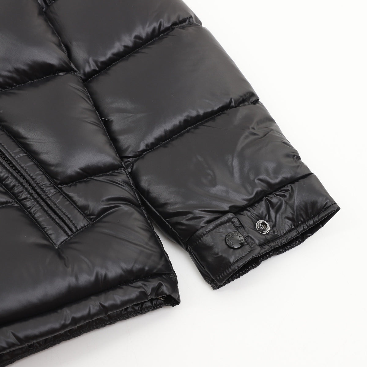 Moncler Maya Hooded Short Down Jacket Luxury Winter Puffer Coat Unisex Black